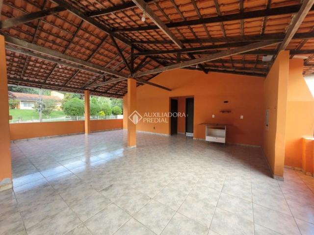 Casa / Sobrado para Locação em São José/SC Fazenda Santo Antônio 1 Quartos