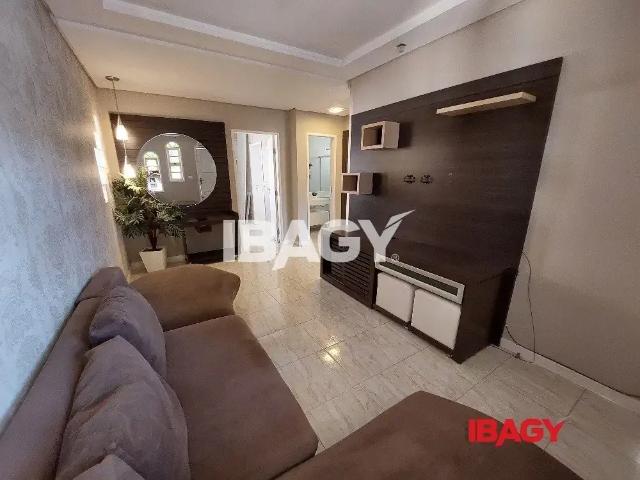 Casa / Sobrado para Locação em São José/SC Forquilhas 2 Quartos