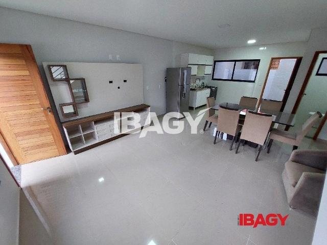 Casa / Sobrado para Locação em São José/SC Forquilhas 2 Quartos