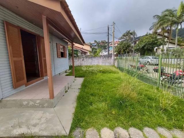 Casa / Sobrado para Locação em São José/SC Forquilhinhas 2 Quartos