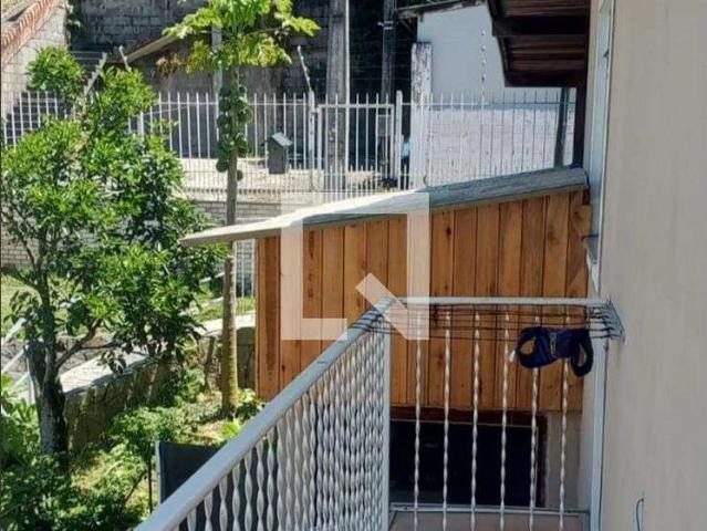 Casa / Sobrado para Locação em São José/SC Forquilhinhas 2 Quartos