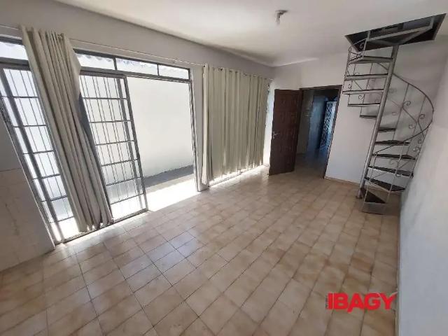 Casa / Sobrado para Locação em São José/SC Forquilhinhas 2 Quartos