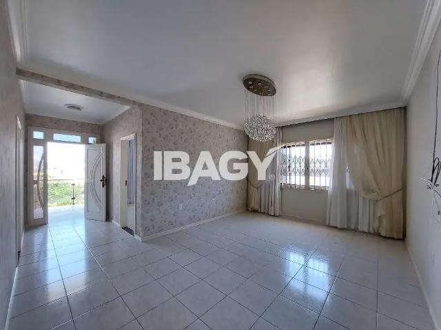 Casa / Sobrado para Locação em São José/SC Forquilhinhas 3 Quartos