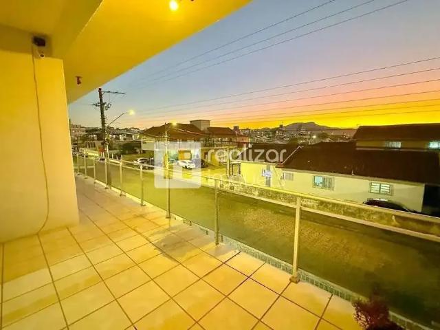 Casa / Sobrado para Locação em São José/SC Forquilhinha 4 Quartos