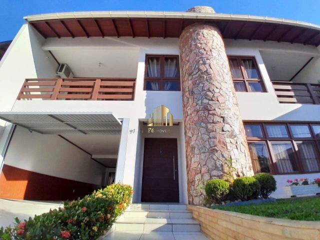Casa / Sobrado para Locação em São José/SC Flor de Nápolis 3 Quartos