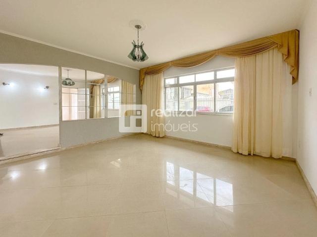 Casa / Sobrado para Locação em São José/SC Ipiranga 5 Quartos