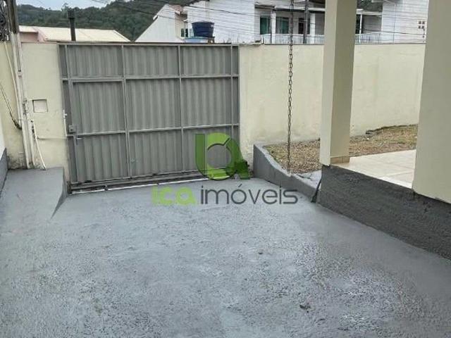 Casa / Sobrado para Locação em São José/SC Ipiranga 3 Quartos