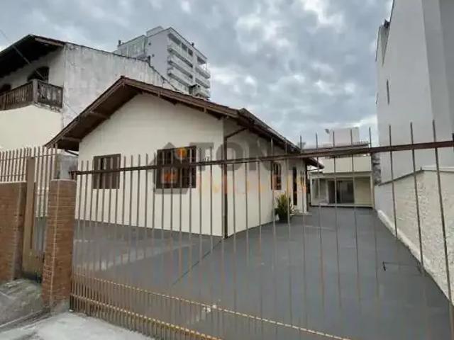 Casa / Sobrado para Locação em São José/SC Jardim Cidade de Florianópolis 3 Quartos