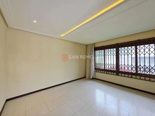 Casa / Sobrado para Locação em São José/SC Kobrasol 3 Quartos