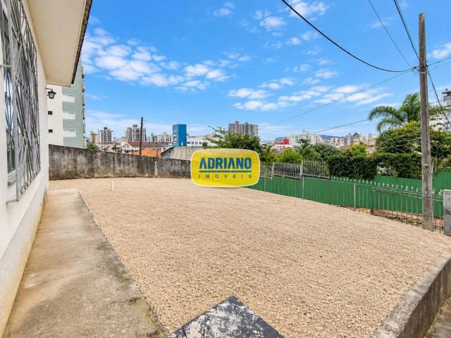 Casa / Sobrado para Locação em São José/SC Nossa Senhora do Rosário 3 Quartos