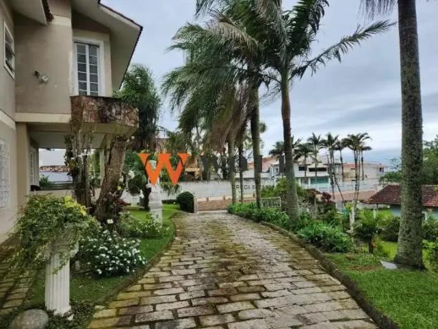 Casa / Sobrado para Locação em São José/SC Ponta de Baixo 4 Quartos