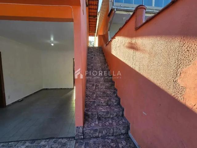Casa / Sobrado para Locação em São José/SC Ponta de Baixo 4 Quartos