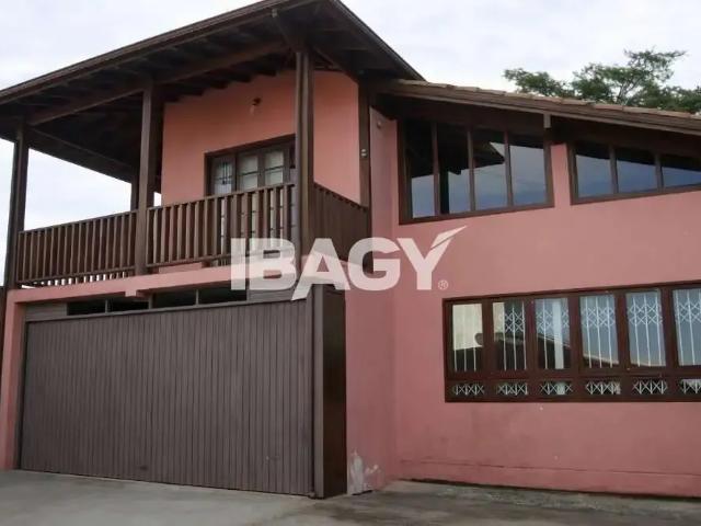 Casa / Sobrado para Locação em São José/SC Ponta de Baixo 3 Quartos