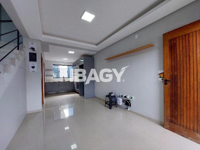 Casa / Sobrado para Locação em São José/SC Potecas 3 Quartos