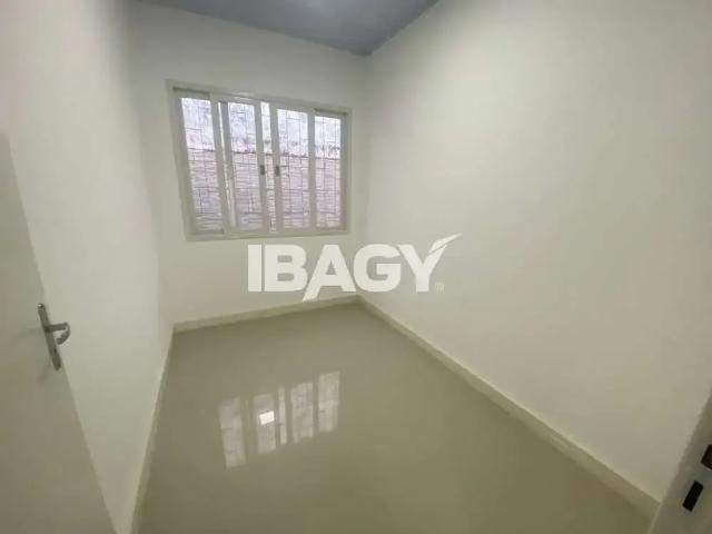 Casa / Sobrado para Locação em São José/SC Roçado 3 Quartos