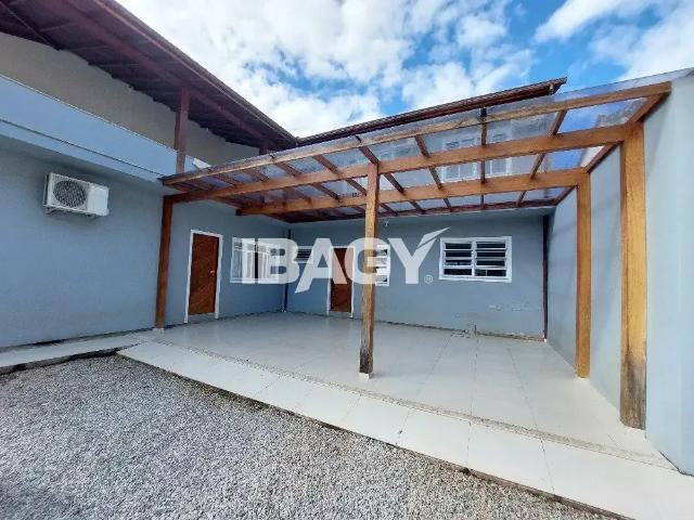 Casa / Sobrado para Locação em São José/SC Sertão do Maruim 1 Quartos