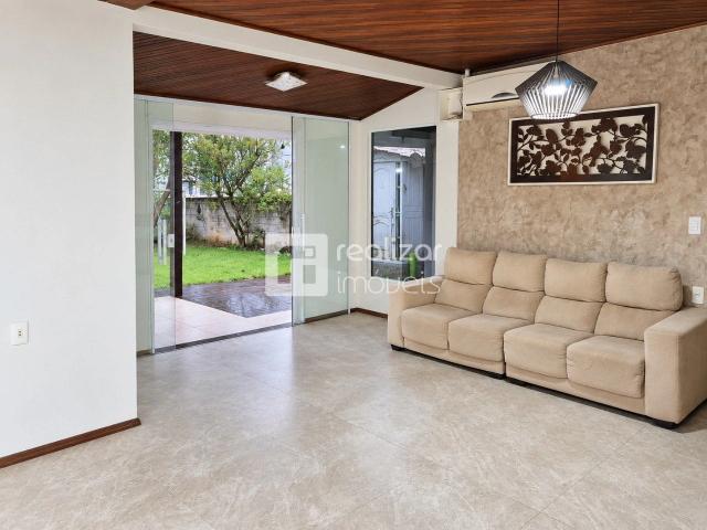 Casa / Sobrado para Locação em São José/SC Sertão do Maruim 4 Quartos