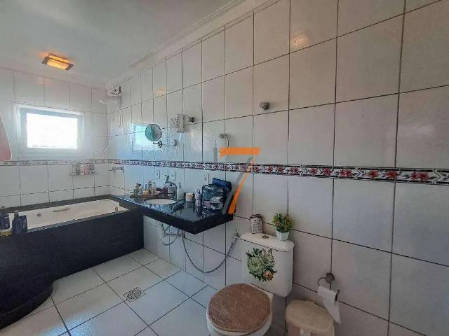 Casa / Sobrado para Locação em São José/SC Serraria 2 Quartos