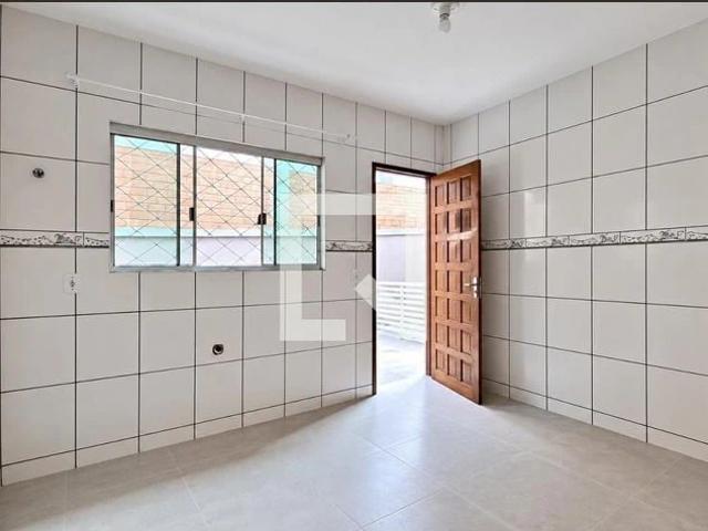 Casa / Sobrado para Locação em São José/SC Serraria 3 Quartos