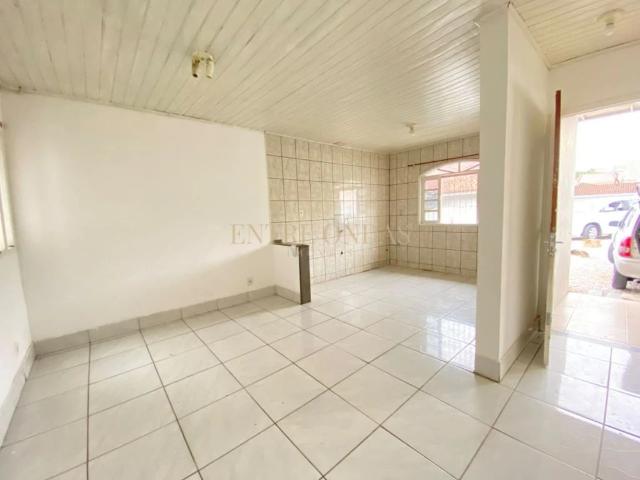 Casa / Sobrado para Locação em São José/SC Serraria 3 Quartos