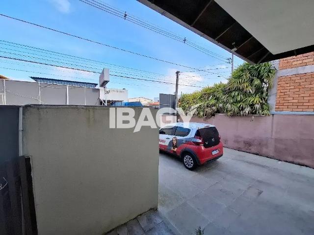 Casa / Sobrado para Locação em São José/SC Serraria 3 Quartos