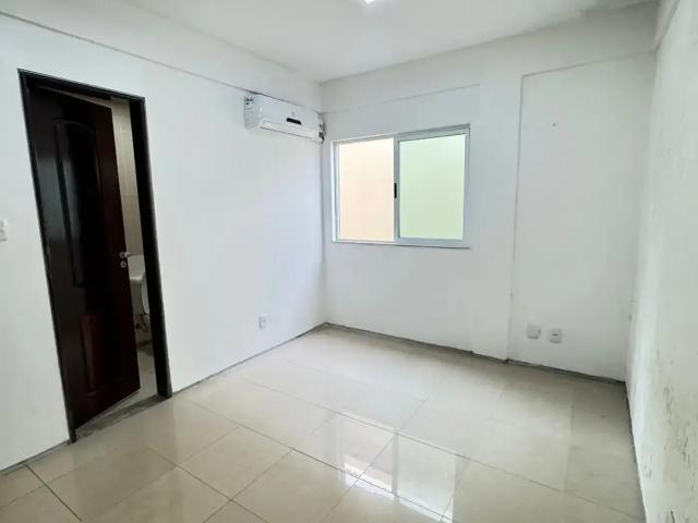 Casa / Sobrado para Locação em São Luís/MA Olho D'Água 3 Quartos
