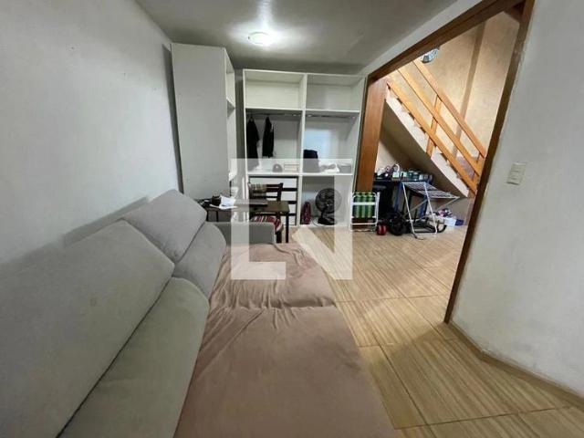 Casa / Sobrado para Locação em São Leopoldo/RS Centro 1 Quartos