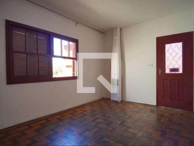 Casa / Sobrado para Locação em São Leopoldo/RS Centro 2 Quartos