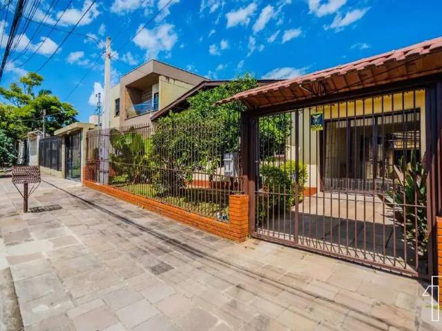 Casa / Sobrado para Locação em São Leopoldo/RS Cristo Rei 4 Quartos