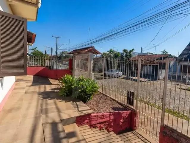 Casa / Sobrado para Locação em São Leopoldo/RS Cristo Rei 5 Quartos