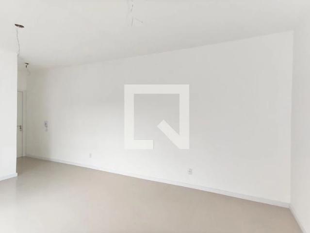 Casa / Sobrado para Locação em São Leopoldo/RS Loteamento Parque Recreio 2 Quartos