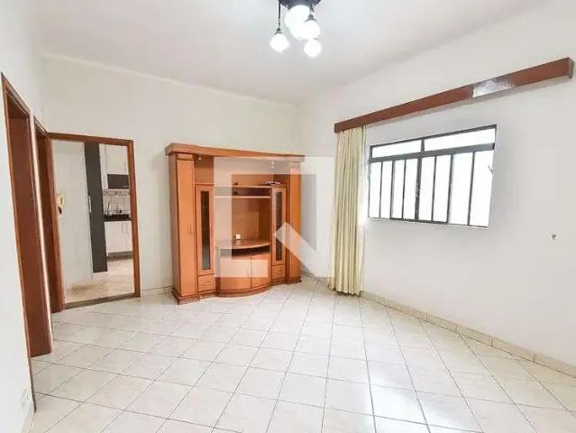 Casa / Sobrado para Locação em São Paulo/SP Cambuci 2 Quartos