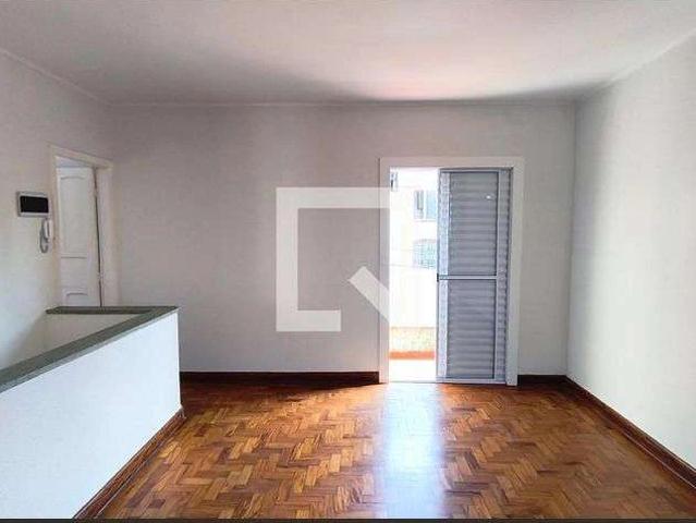 Casa / Sobrado para Locação em São Paulo/SP Cambuci 2 Quartos