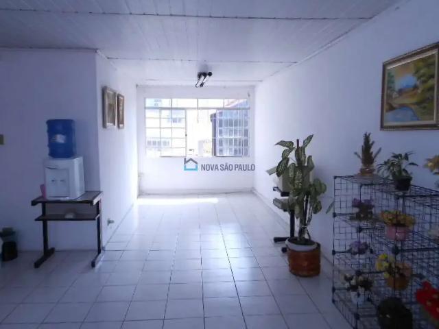 Casa / Sobrado para Locação em São Paulo/SP Cambuci 2 Quartos