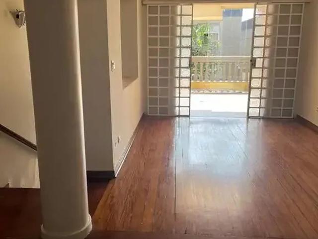 Casa / Sobrado para Locação em São Paulo/SP Cambuci 3 Quartos