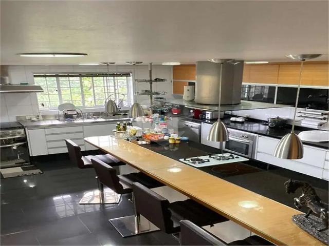 Casa / Sobrado para Locação em São Paulo/SP Campo Belo 5 Quartos