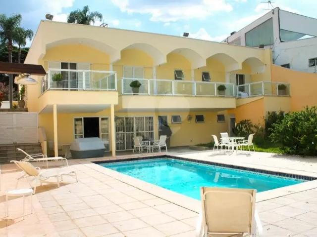Casa / Sobrado para Locação em São Paulo/SP Campo Belo 3 Quartos