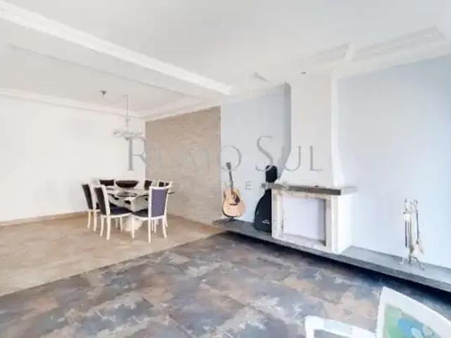 Casa / Sobrado para Locação em São Paulo/SP Campo Grande 3 Quartos