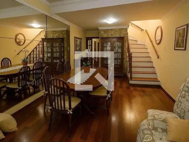 Casa / Sobrado para Locação em São Paulo/SP Campo Grande 3 Quartos