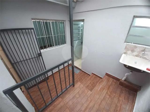 Casa / Sobrado para Locação em São Paulo/SP Campo Limpo 2 Quartos