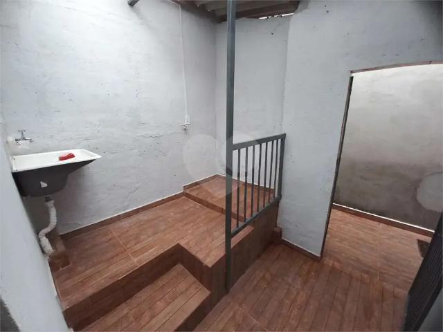 Casa / Sobrado para Locação em São Paulo/SP Campo Limpo 2 Quartos