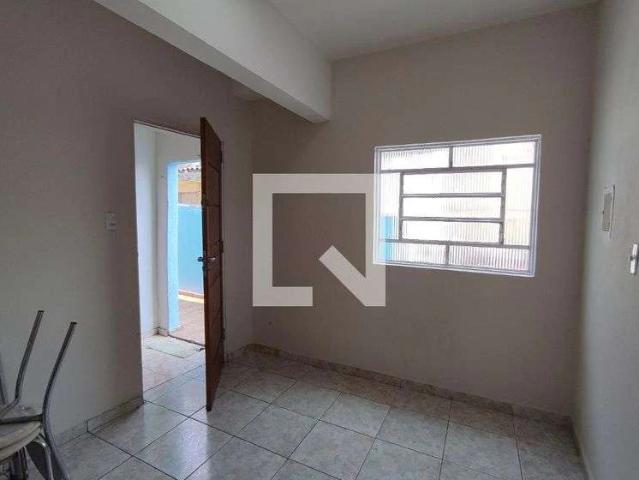 Casa / Sobrado para Locação em São Paulo/SP Cangaíba 1 Quartos
