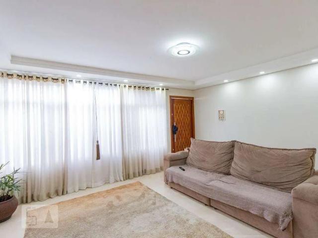 Casa / Sobrado para Locação em São Paulo/SP Cangaíba 4 Quartos