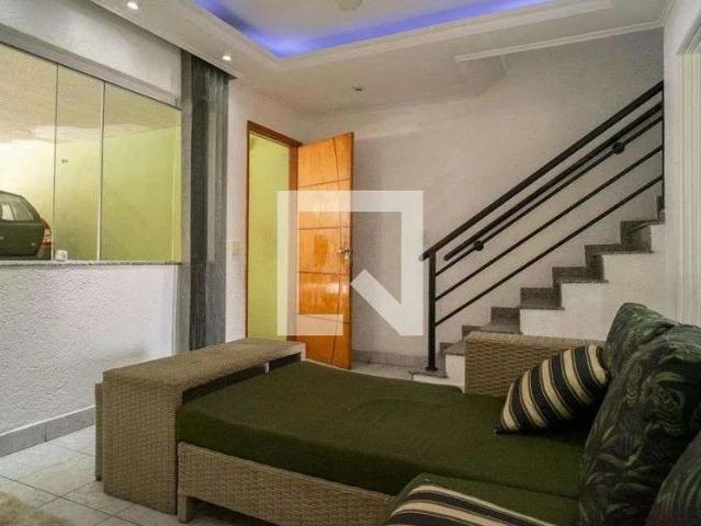 Casa / Sobrado para Locação em São Paulo/SP Cangaíba 4 Quartos