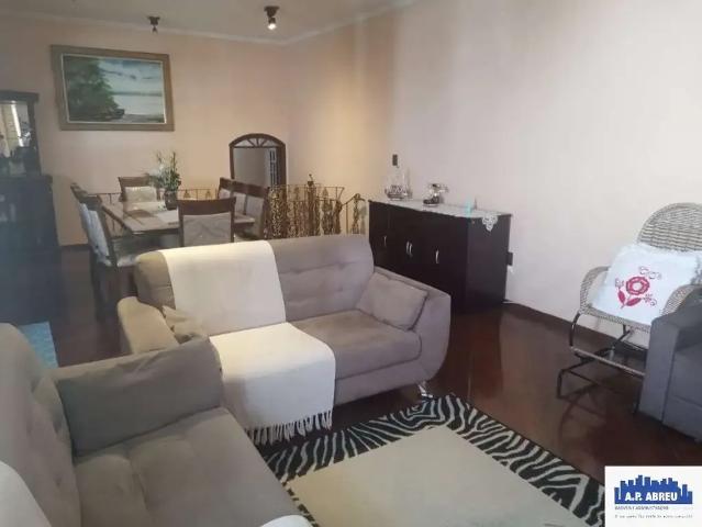 Casa / Sobrado para Locação em São Paulo/SP Vila Londrina 5 Quartos