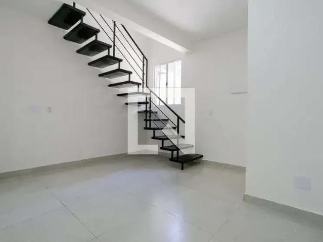 Casa / Sobrado para Locação em São Paulo/SP Casa Verde 2 Quartos