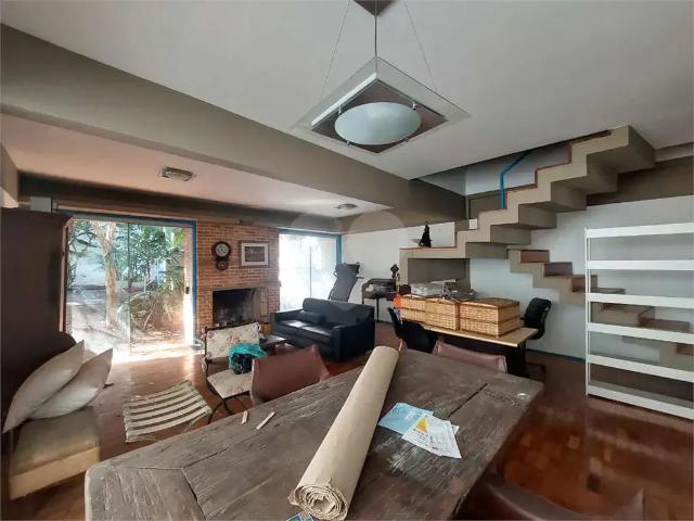 Casa / Sobrado para Locação em São Paulo/SP Chácara Flora 3 Quartos