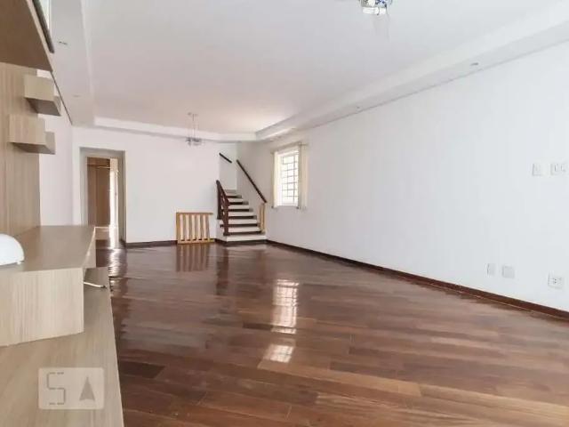 Casa / Sobrado para Locação em São Paulo/SP Chácara Santo Antônio 3 Quartos