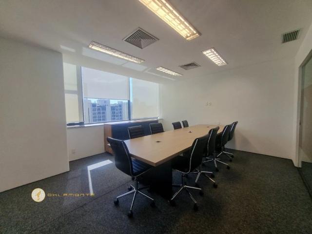Casa / Sobrado para Locação em São Paulo/SP Cidade Monções 5 Quartos