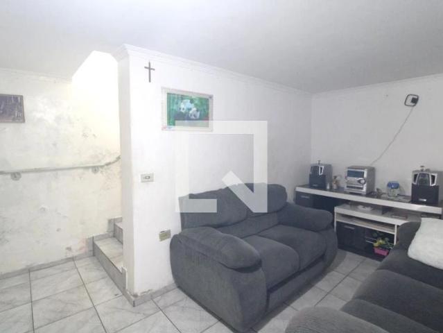 Casa / Sobrado para Locação em São Paulo/SP Cidade Dutra 2 Quartos